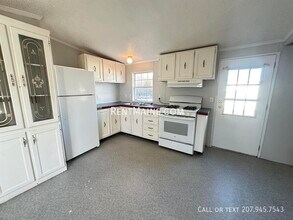 20 Bearberry Rd in Franklin, ME - Building Photo - Building Photo