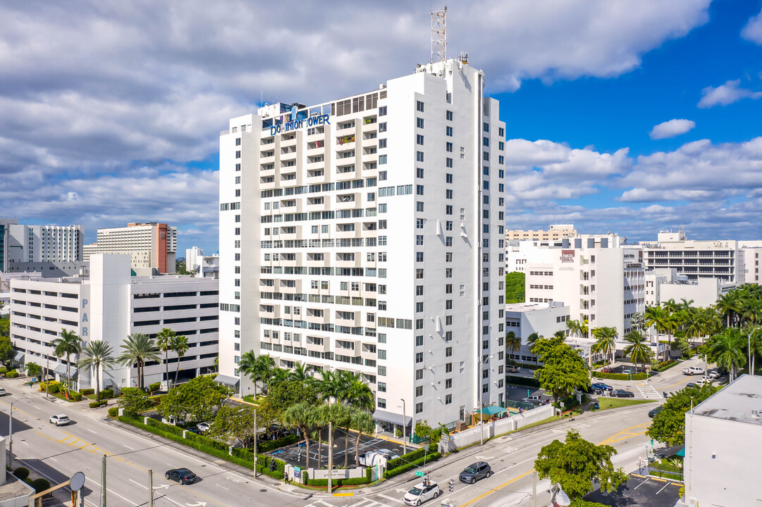 Dominion Tower in Miami, FL - Building Photo