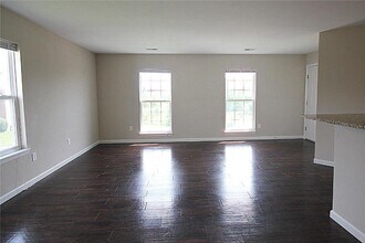 199 Stonewall Creek Dr in O'Fallon, MO - Building Photo - Building Photo