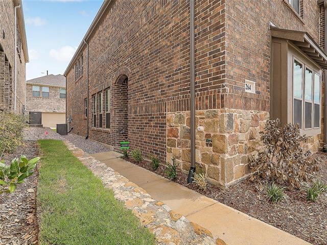 264 Spring Hill Rd in Flower Mound, TX - Building Photo - Building Photo