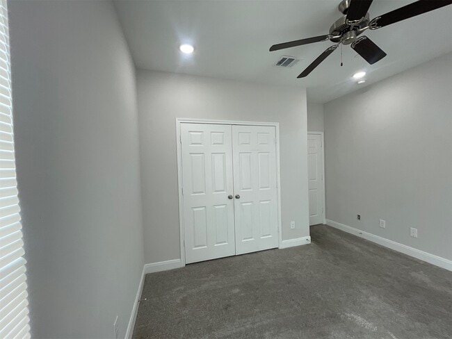 430 Schmidt Rd in Sealy, TX - Building Photo - Building Photo