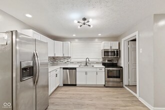 734 Parkway Ave in Indianapolis, IN - Building Photo - Building Photo