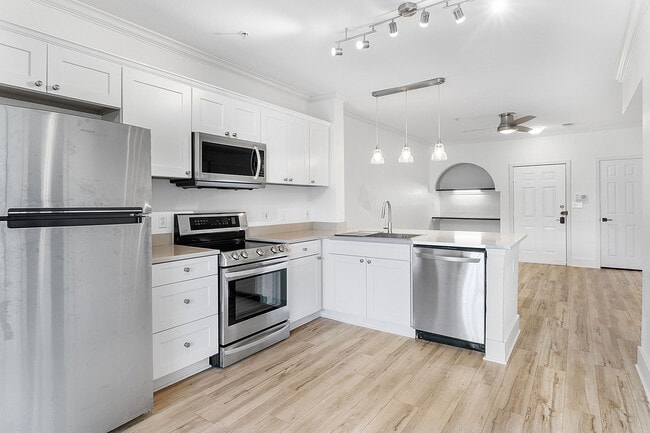 property at 911 N Orange Ave