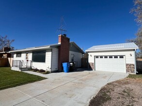 1554 Zener St in Pocatello, ID - Building Photo - Building Photo