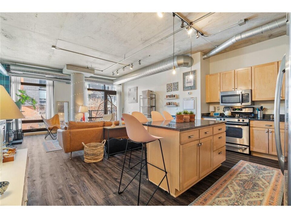 720 N 4th St in Minneapolis, MN - Building Photo