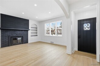 219 Louvaine Dr in Buffalo, NY - Building Photo - Building Photo