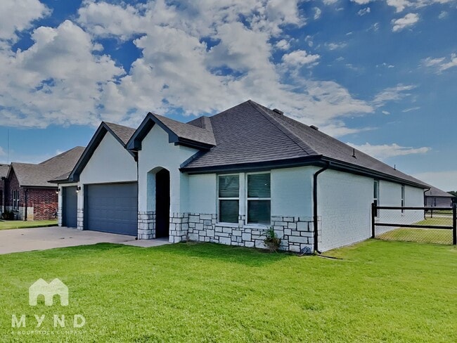 property at 11191 S 282nd E Ave