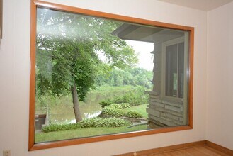 716 W Rock Pl in Glendale, WI - Building Photo - Building Photo