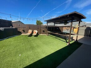 2103 Starburst Ln in San Diego, CA - Building Photo - Building Photo