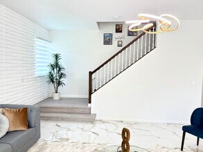 1732 Flourish Ave in Kissimmee, FL - Building Photo - Building Photo