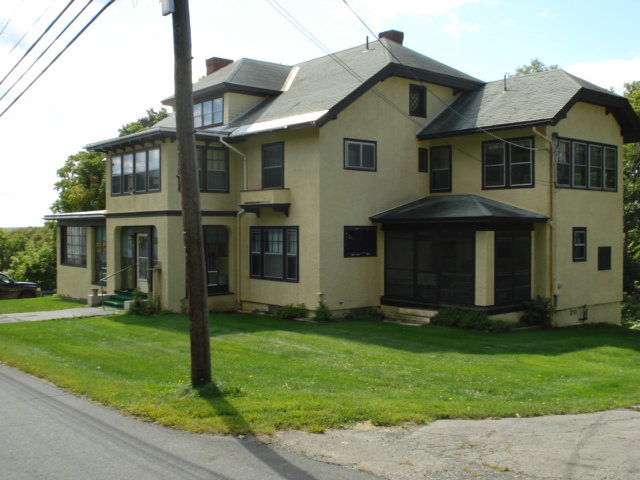 Penquis Journey House in Dexter, ME - Foto de edificio - Building Photo