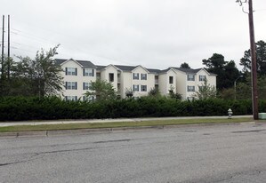 5005 Hunters Trl Apartments