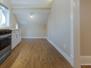 4215 N Colonial Ave in Portland, OR - Building Photo - Building Photo