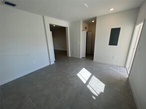 11779 SW 247th Ter in Princeton, FL - Building Photo - Building Photo