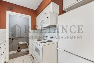 5433 E Murdock St in Wichita, KS - Building Photo - Building Photo