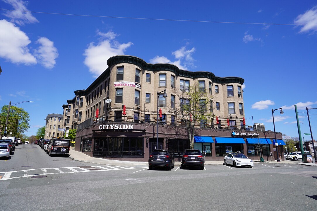 3 Sutherland Rd in Boston, MA - Building Photo