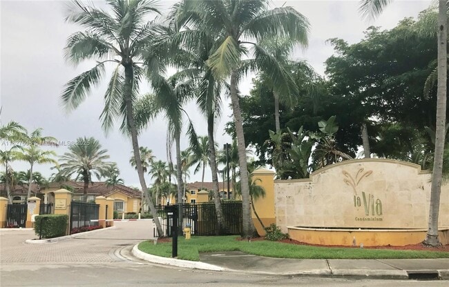 property at 165 NW 96th Terrace