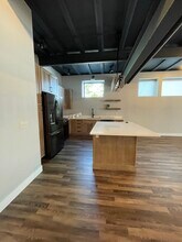 226 E Sixteenth St, Unit D2 in Traverse City, MI - Foto de edificio - Building Photo