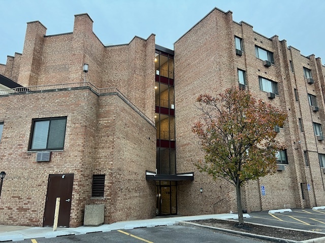 5348 N Cumberland Ave in Chicago, IL - Building Photo