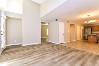 7908 Mt Shasta Cir in Las Vegas, NV - Building Photo - Building Photo