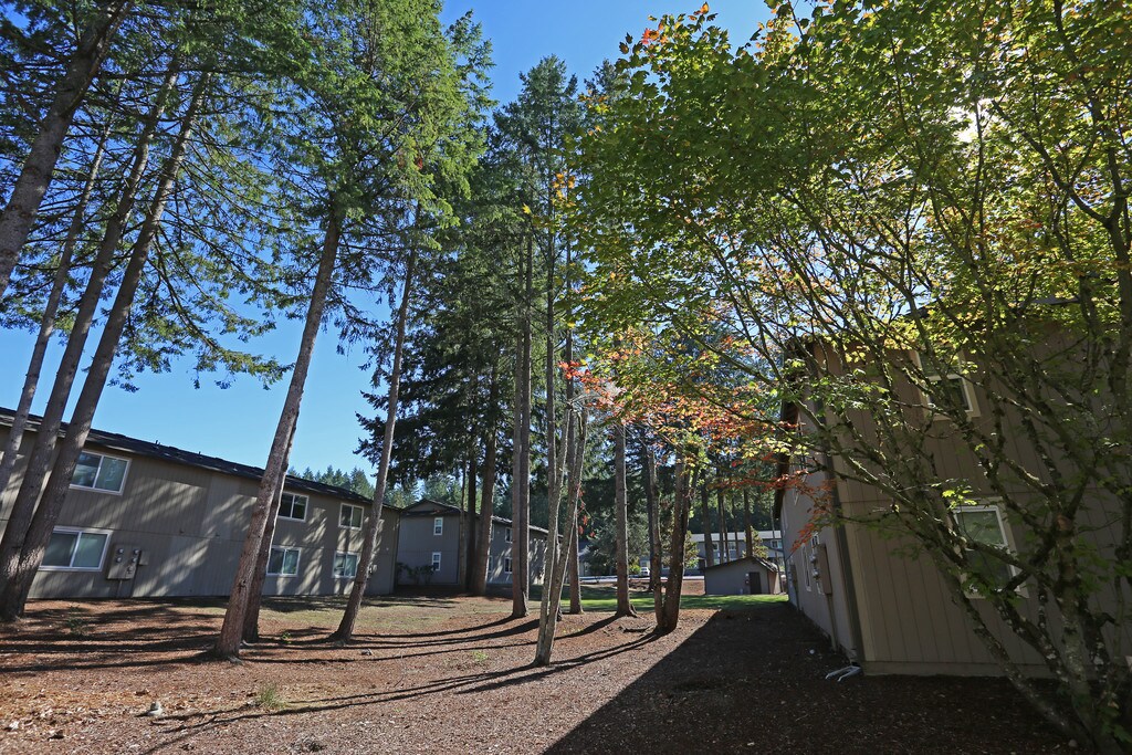 Carpenter Crest Apartments in Lacey, WA