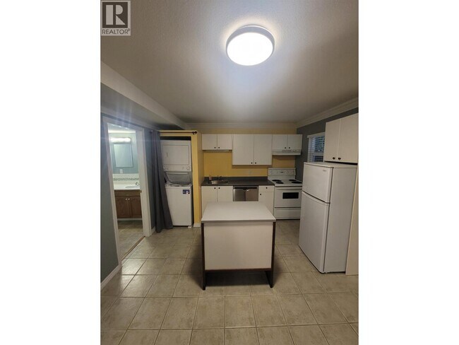 23113-2125A 125a Ave in Maple Ridge, BC - Building Photo - Building Photo