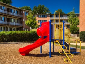 Campus Gardens in Hyattsville, MD - Building Photo - Building Photo