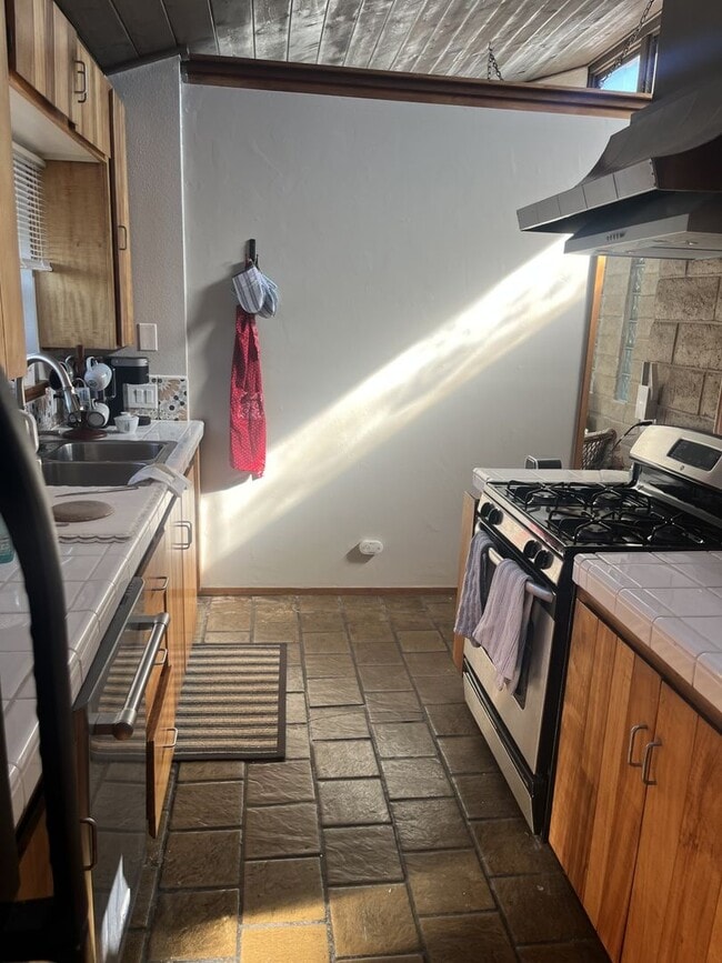 1751 Nipomo St in San Luis Obispo, CA - Building Photo - Building Photo