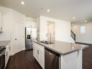 6513 Enlightenment Dr in Reno, NV - Foto de edificio - Building Photo