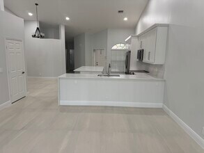 8469 Vía Serena in Boca Raton, FL - Building Photo - Building Photo
