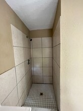 2416 10th St W in Bradenton, FL - Building Photo - Building Photo
