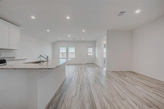 5995734586 A in Fresno, TX - Building Photo - Building Photo