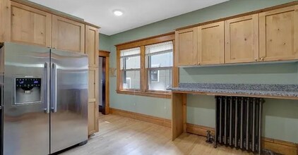 1823 N Girard Ave in Minneapolis, MN - Foto de edificio - Building Photo