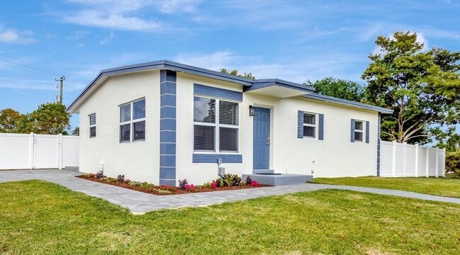 property at 1335 Lee St