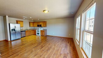 3143 SW Arlan Ln in Ankeny, IA - Building Photo