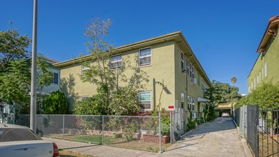 5537 Lexington Ave in Los Angeles, CA - Building Photo - Primary Photo