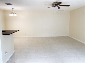 13 N Crossings Cir in Boynton Beach, FL - Building Photo - Building Photo