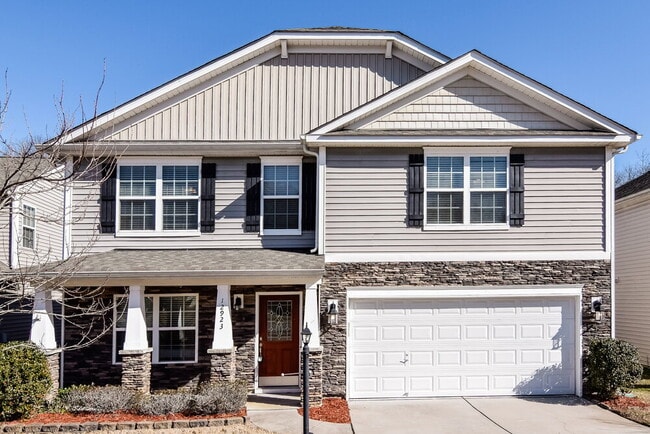 property at 12923 Settlers Trail Ct