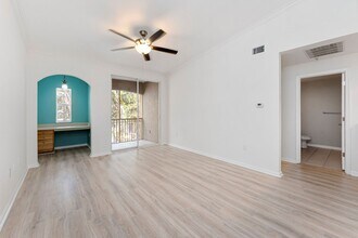 10075 Gate Pkwy in Jacksonville, FL - Building Photo - Building Photo