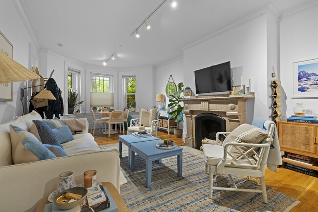 property at 72 W Rutland Square