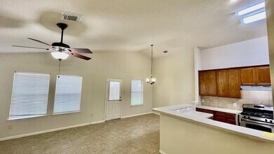 5609 Walid Ln in Rosenberg, TX - Building Photo - Building Photo