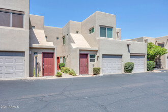 11260 N 92nd St in Scottsdale, AZ - Building Photo - Building Photo