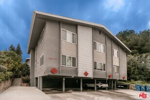2915 St George St in Los Angeles, CA - Building Photo