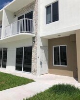 25869 SW 139th Path in Homestead, FL - Building Photo