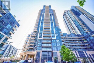 20 Meadowglen Pl in Toronto, ON - Building Photo