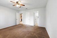 16918 Camberwell Green Ln photo'