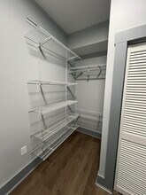 170 Putnam St, Unit 2nd floor in Boston, MA - Building Photo - Building Photo