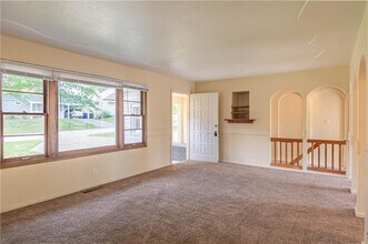 40 Glenview Dr in Decatur, IL - Building Photo - Building Photo