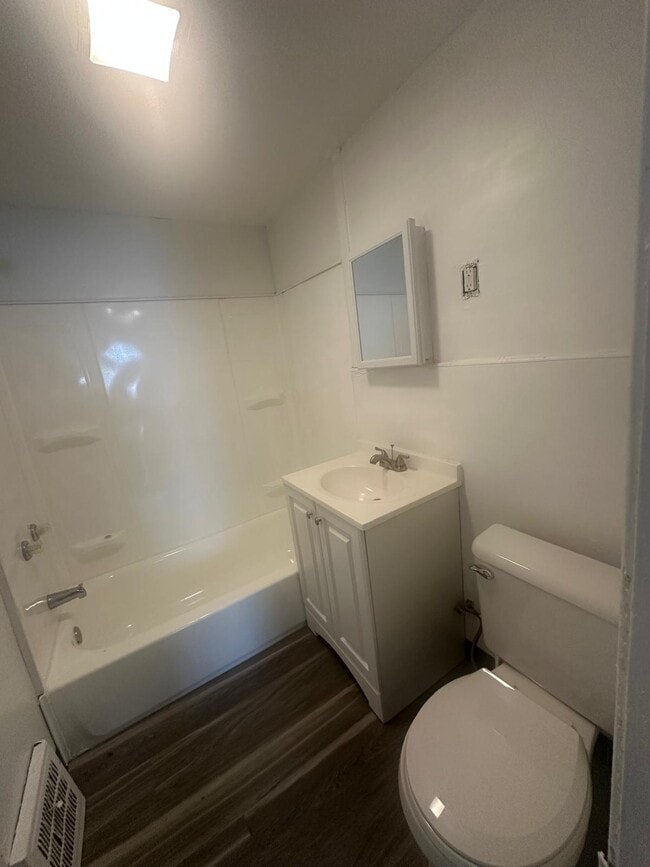 18103 Harvard Ave, Unit 1