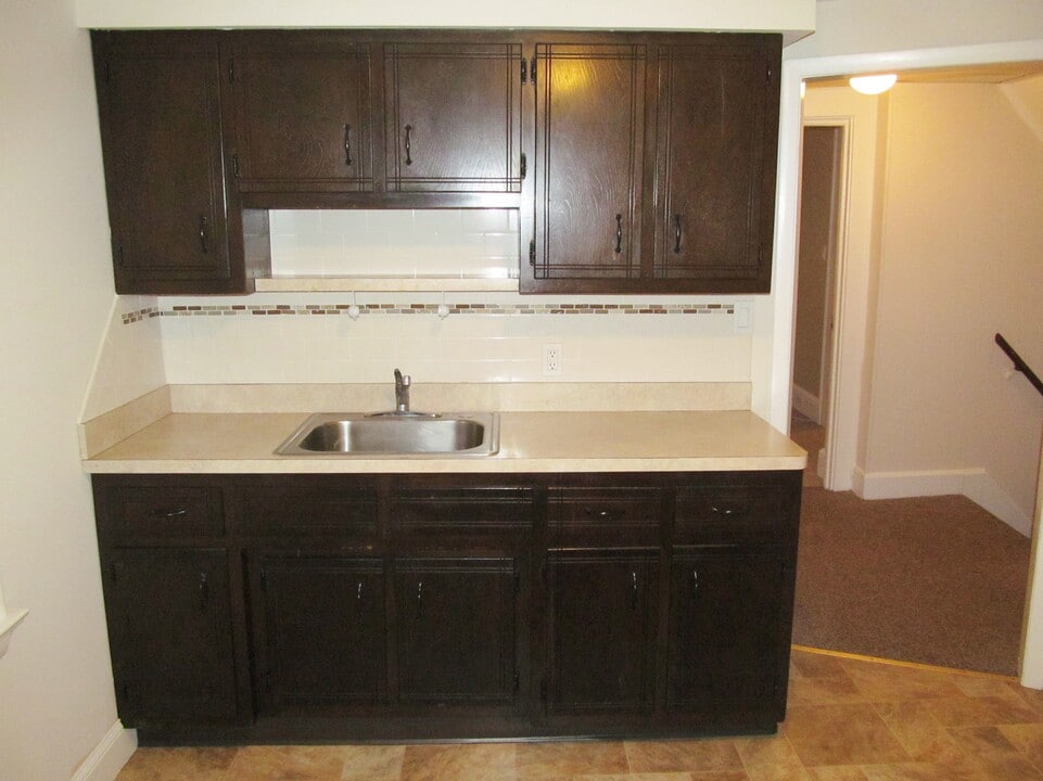 146 E Cliff St, Unit 2 in Somerville, NJ - Building Photo